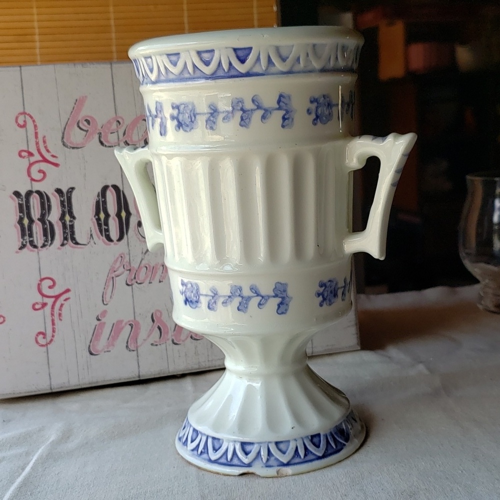 Japan planter/vase 8in vtg